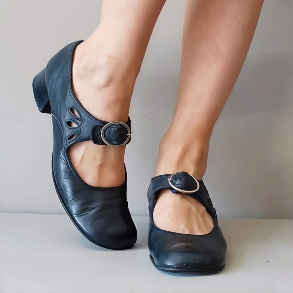 LIZZY – CUSHIONED COMFORT SHOE